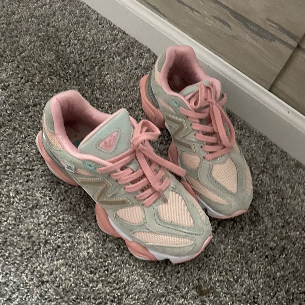 New balance 9060 Womens